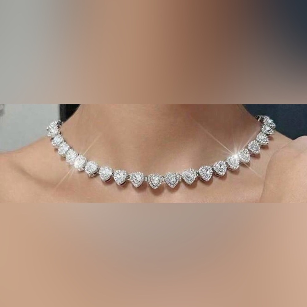 Elegant Silver Heart Necklace